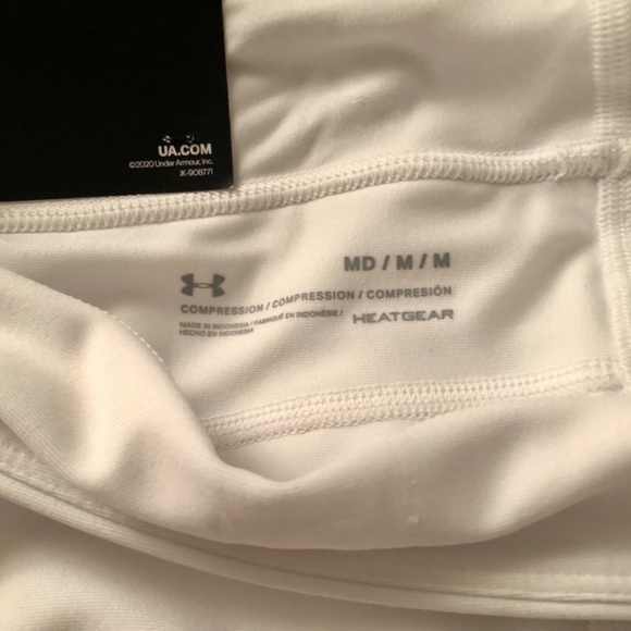 Under Armour Women's HeatGear Team Capris - Picture 5 of 8